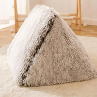 "Cozy Cat and Puppy Bed House for Small Dogs and Cats - Winter Warm Sleeping Nest"